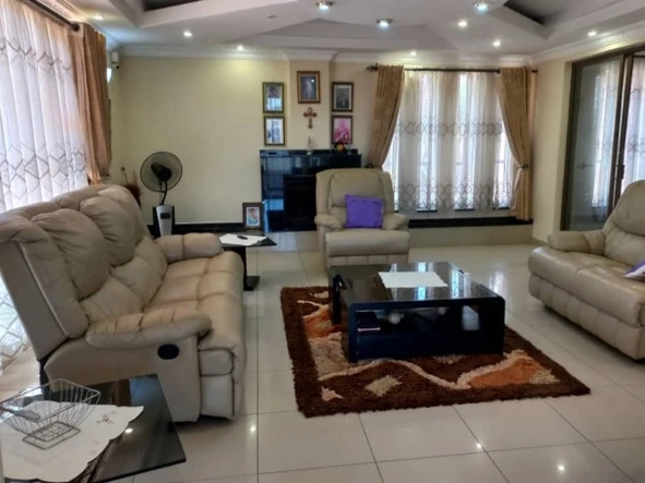 6 Bedroom Garden Flat