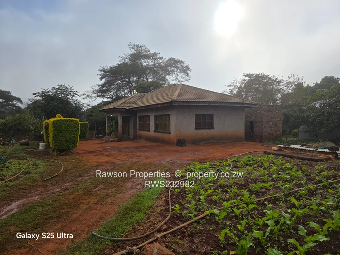 Gletwin Stand with cottage and borehole. (Sole Mandate)