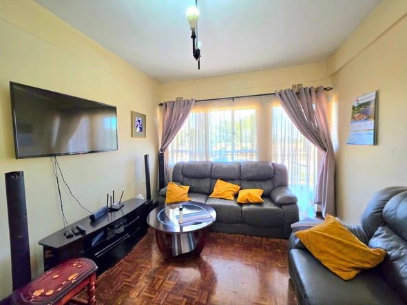 3 Bedroom Flat & Apartment