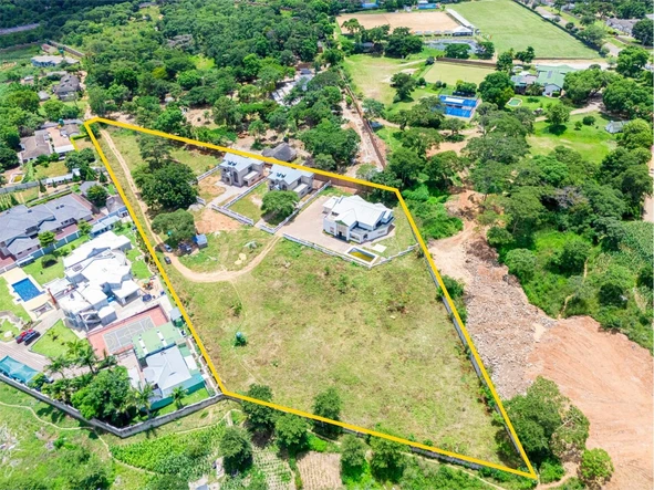 6 Bedroom Townhouse Complex