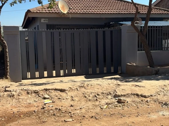 32 Bedroom House
