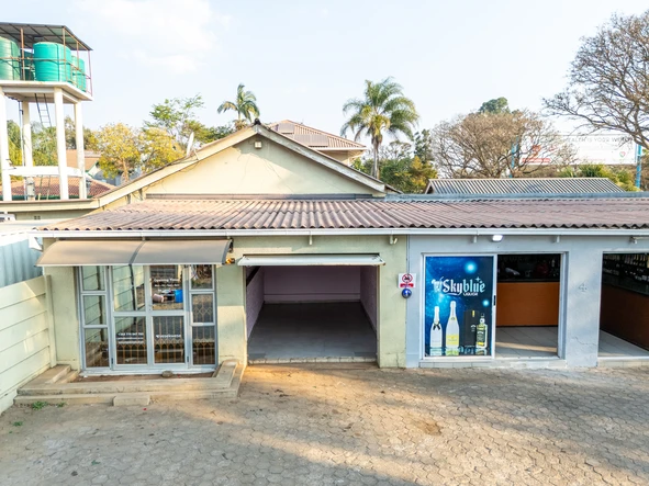 3 Bedroom Flat & Apartment