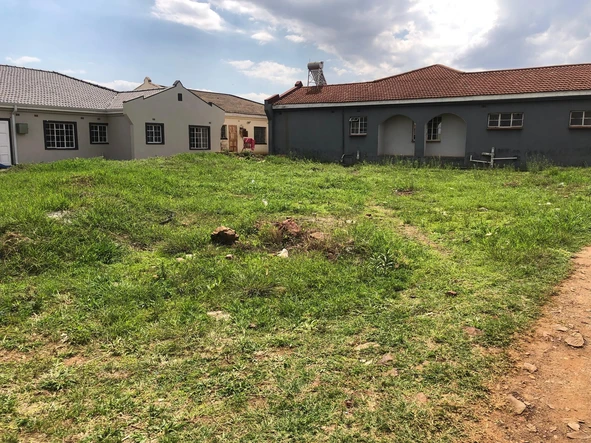 Stands & Residential Land