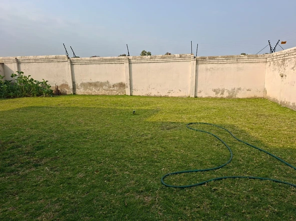 4 Bedroom Flat & Apartment
