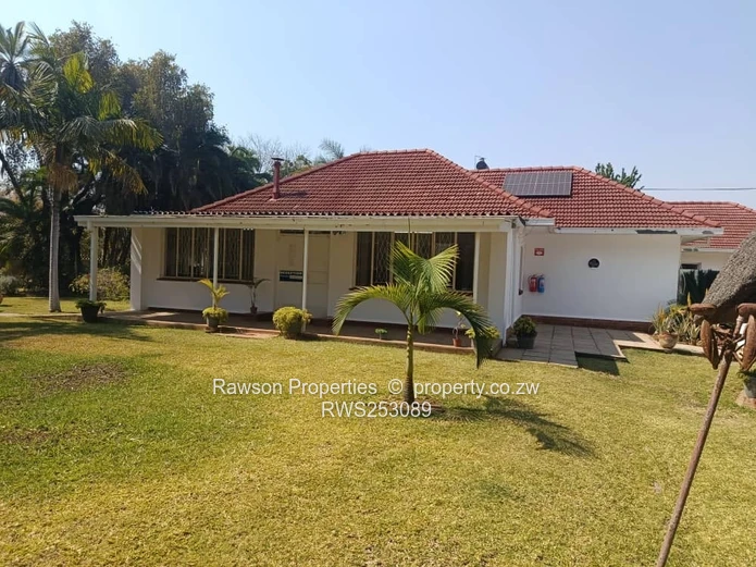 Prime Commercial Property For Sale- Milton Park 