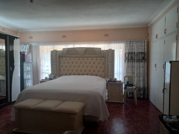 Farm & Agricultural Land