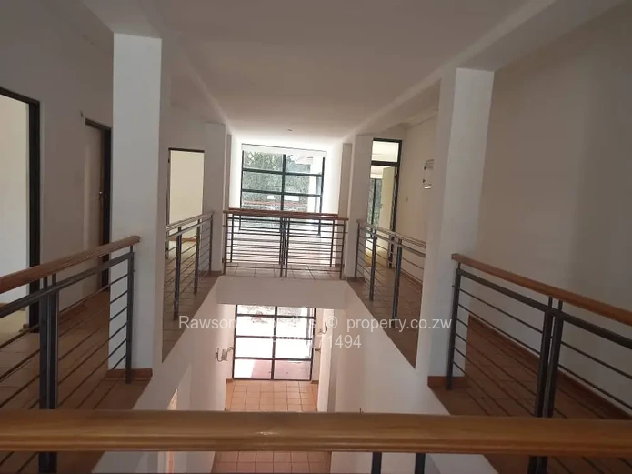 Quinington, Helensvale Family Home in a Secure Complex