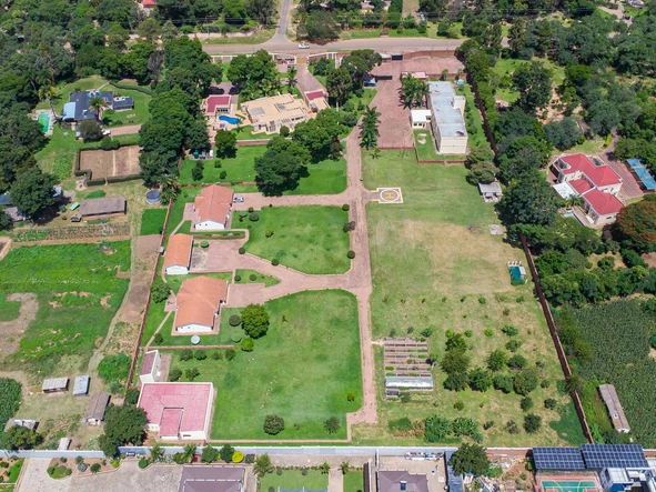 3 Unit Townhouse Complex