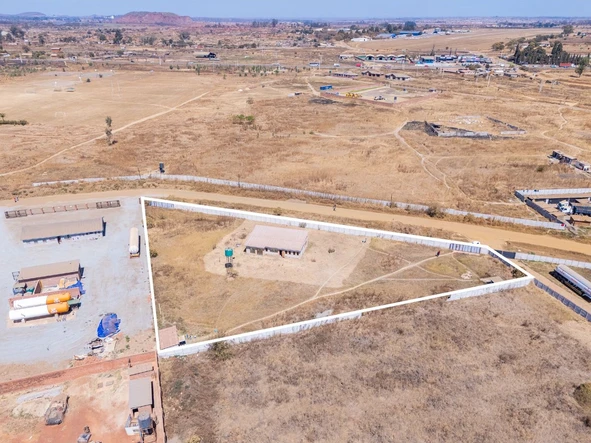 Commercial & Industrial Land