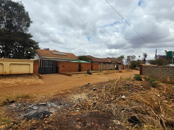Stands & Residential Land