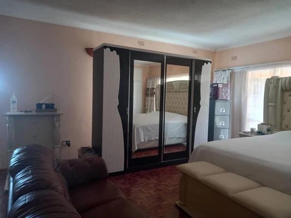 Farm & Agricultural Land