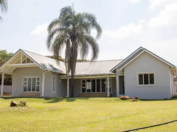 3 Bedroom Flat & Apartment