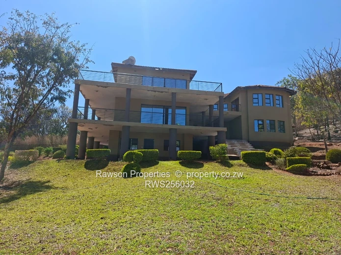 Carrick House For Sale (Sole Mandate)