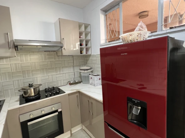 2 Bedroom Flat & Apartment