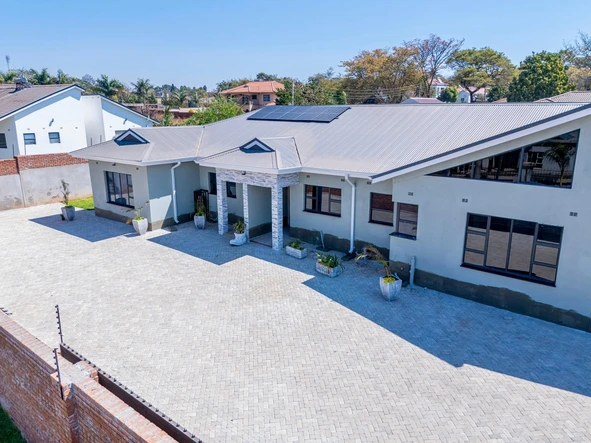 3 Bedroom Garden Flat