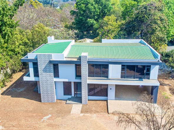 4 Bedroom Flat & Apartment