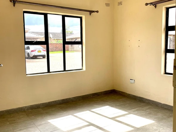 3 Bedroom Flat & Apartment