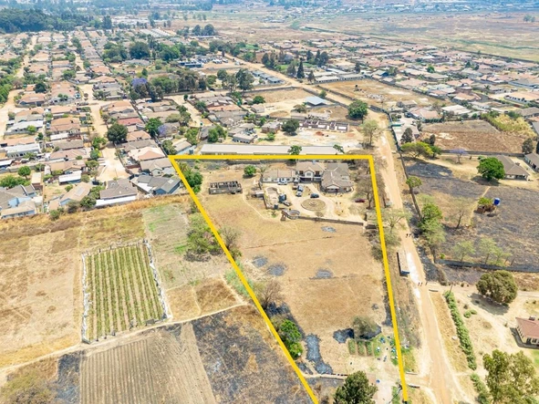 Stands & Residential Land