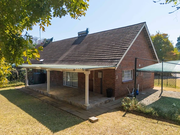 2 Bedroom Garden Flat