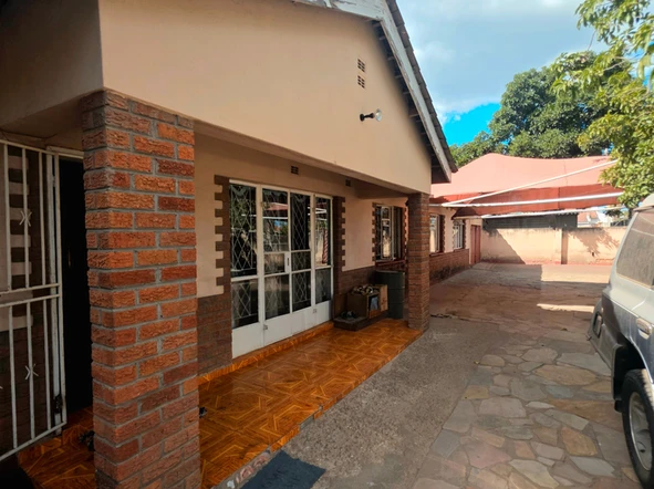 5 Bedroom House