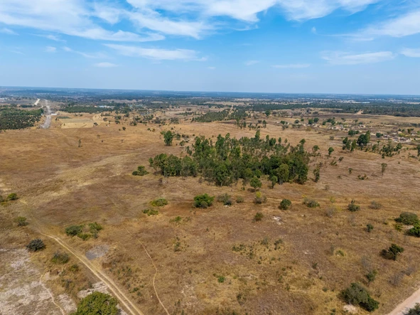 Commercial & Industrial Land