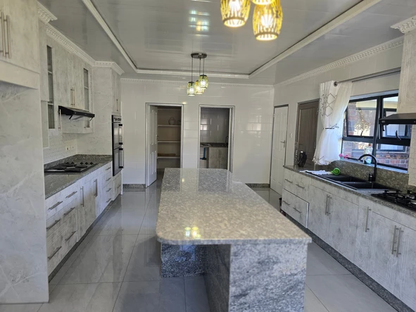 5 Bedroom House