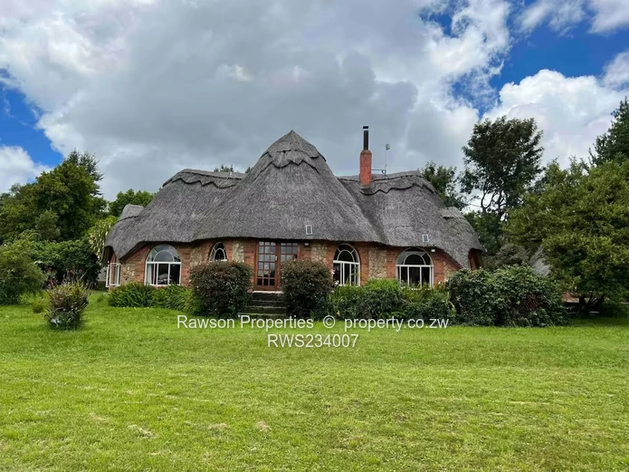 Elegant Holiday Home in Nyanga