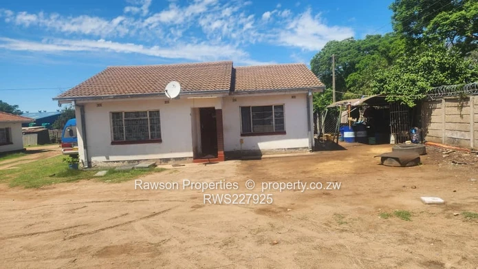 Msasa Commercial Property 