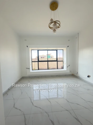 Mount pleasant heights newly built house for sale (Sole Mandate)