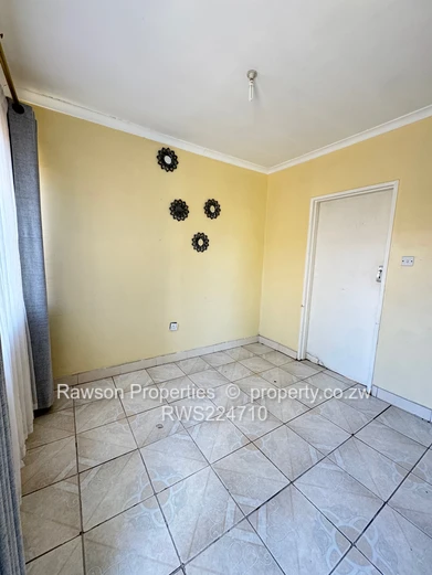 Bluffhill 2 houses on the same yard for sale (Sole Mandate)