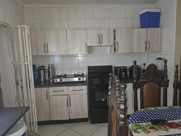 3 Bedroom Flat & Apartment