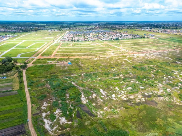 Commercial & Industrial Land