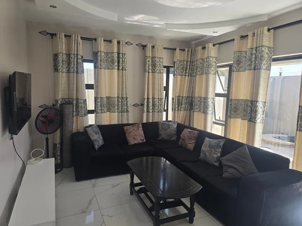 5 Bedroom House