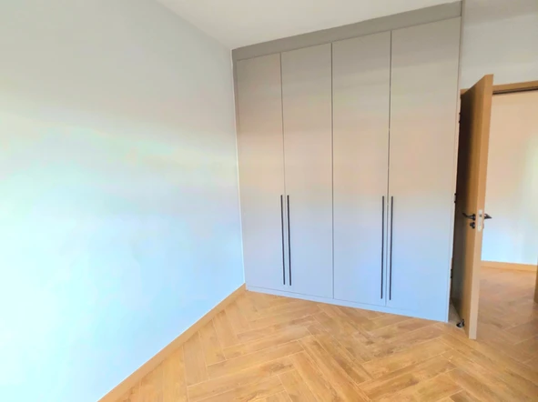 3 Bedroom Flat & Apartment