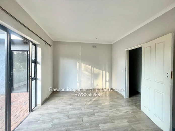 Borrowdale Family Home: 4 Beds, Pool, Borehole on 5,726m²