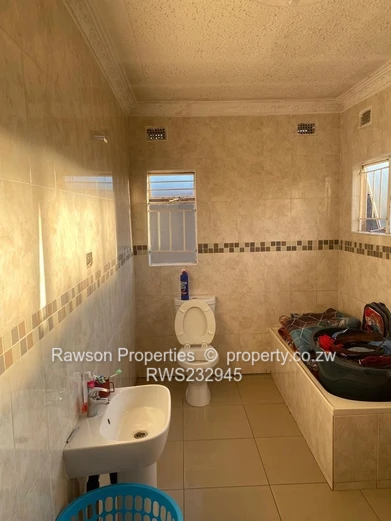 Simple lovely house for sale in Ushewokunze fidelity 