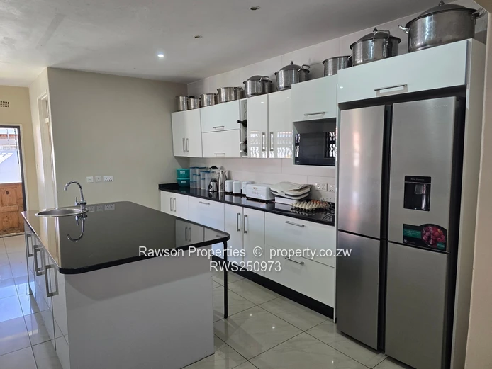 Spacious 4-Bed Home in FIDELITY LIFE PARK — Gated, Open-Plan Living & Modern Kitchen