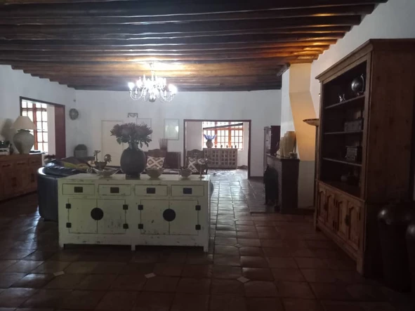 Farm & Agricultural Land