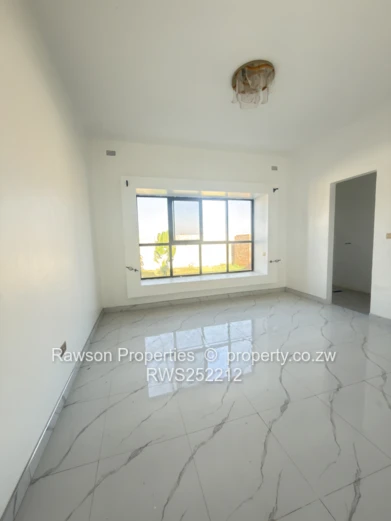 Mount pleasant heights newly built house for sale (Sole Mandate)