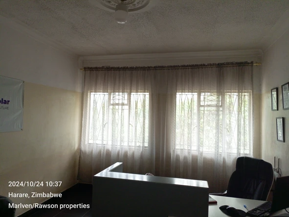 2 Bedroom Flat & Apartment
