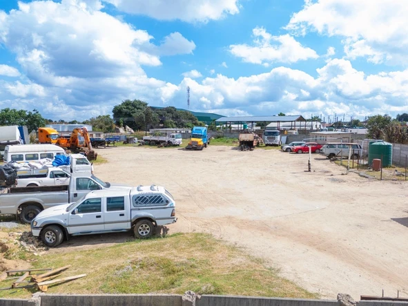 Commercial & Industrial Land