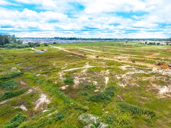 Commercial & Industrial Land