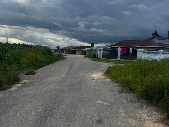 Stands & Residential Land