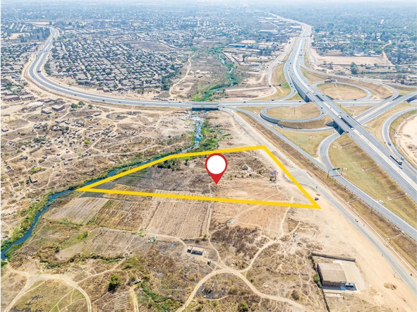 Commercial & Industrial Land