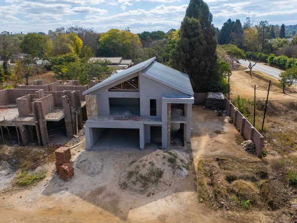 4 Bedroom Flat & Apartment