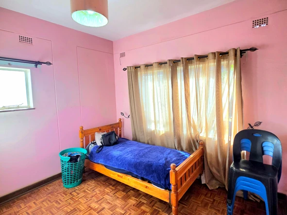 3 Bedroom Flat & Apartment