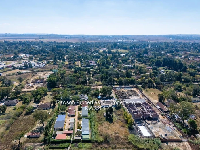 Marlborough: 4-Bed on 7,318 m² — Redevelopment Opportunity