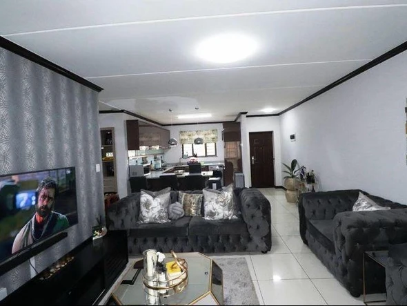 3 Bedroom Garden Flat