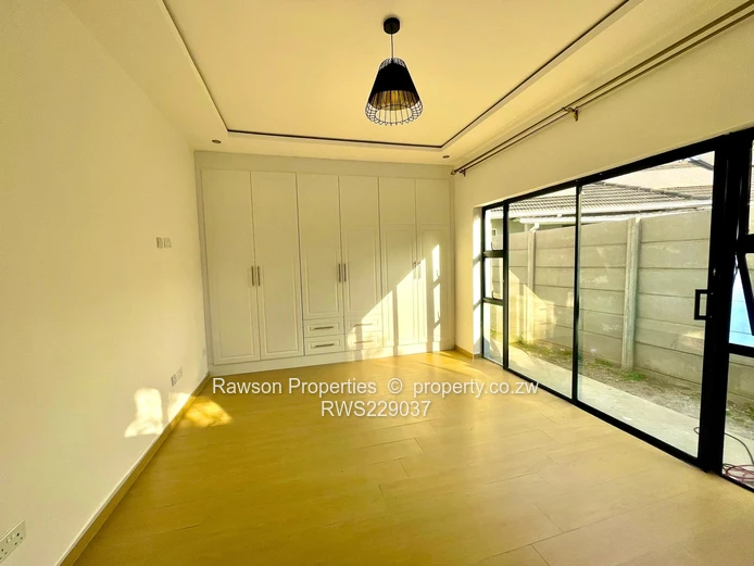 Charming cluster home (Sole Mandate)