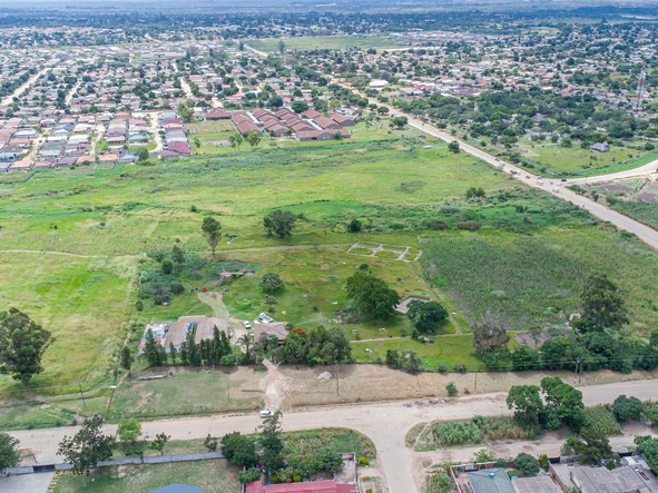 Commercial & Industrial Land